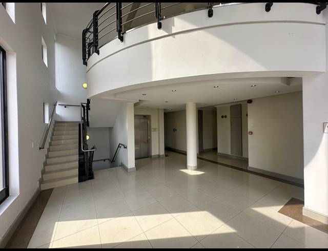 290M² OFFICE TO LET IN CENTURY CITY